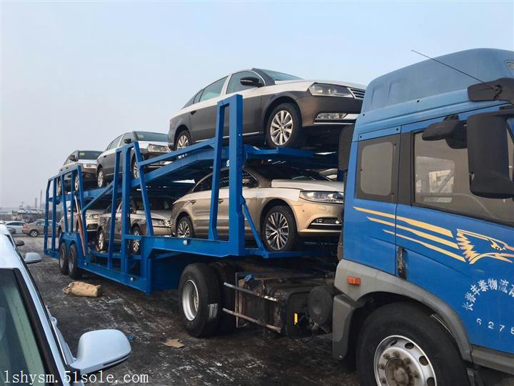 梁山鸿宇全力打造新型轿运车车辆运输半挂车