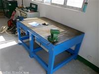 深圳重型钳工操作台生产厂家  钢板台面钳工操作台价格