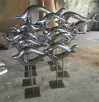 供应不锈钢锻制工艺品抽象鱼群雕塑